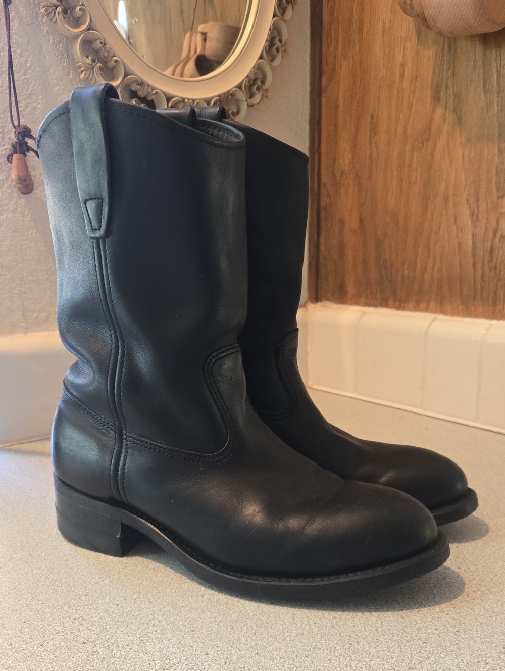 Men's Biltrite Black Leather Pull-On Boots 9M